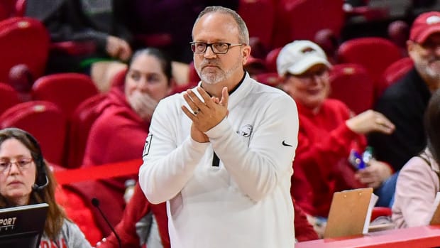 Razorbacks coach Mike Neighbors on sidelines against Mississippi State